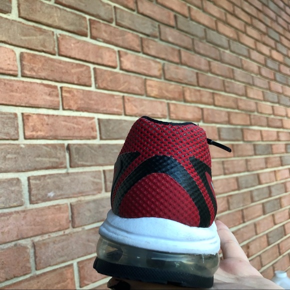 Children’s Nikes - Picture 3 of 6